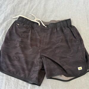 Vuori Black Athletic Shorts size large